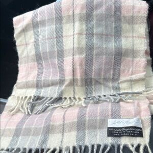 Lord & Taylor cashmere scarf
